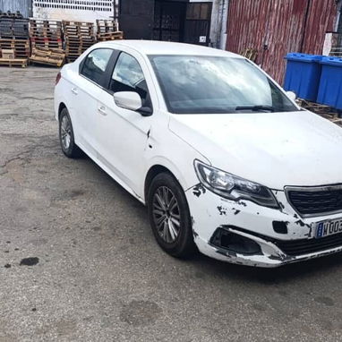 Vendo ocio, Peugeot 301 del, 2019 - Img 122993613