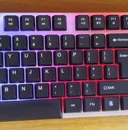 Combo de Mouse y teclado RGB retroiluminados - Img 50212416