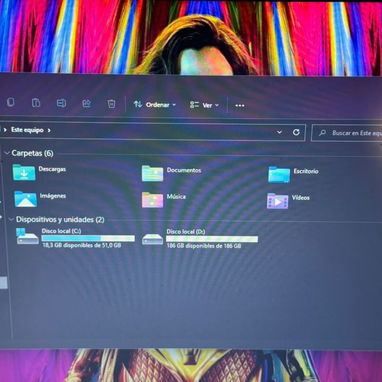 LAPTOP HP i3 de 12na generación. 16 gb ram, DDR4, 256 gb Disco duro sólido - 3/4