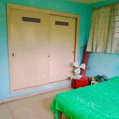 Propiedad en bajos de 3 cuartos en Nuevo Vedado en 65000 - 7/10