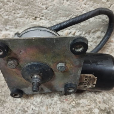 vendo motor de limpia parabrisas de CLARIA - Img 127105325