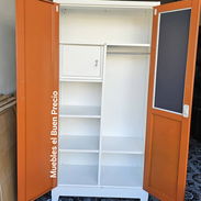 Escaparate metálico con puertas de madera y caja fuerte 220 mensajería incluida en varios lugares de la habana - Img 58067362