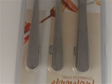 Cubiertos de metal juegos tenedores, cuchillos, cucharas, cucharitas - Img main-image-45673161