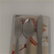 Cubiertos de metal juegos tenedores, cuchillos, cucharas, cucharitas - Img 45673161
