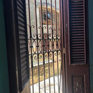 Vendo mi cuarto cituado en 10 d octubre - Img 125495266