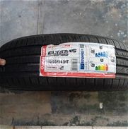 Neumático de carro moderno - Img 45983501