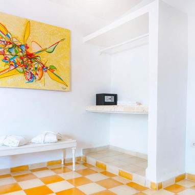 🌊 Renta De Casa En Santa Fé. 🛏️ Tiene 5 habitaciones para 12 personas. 💡 Paneles Solares. 📱 Reservas: +5350254303 - 9/10
