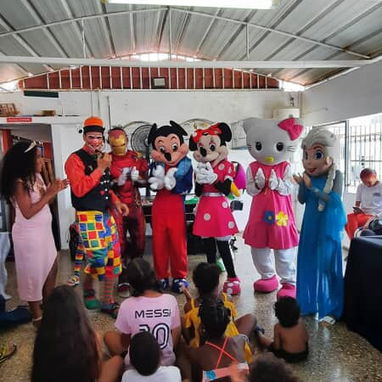 Decoraciones y todos los servicios para fiestas infantiles - Img 120866021