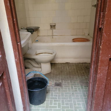 Se vende casa en Centro Habana 1er piso - 7/10