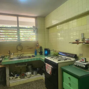 Espectacular mansión a la venta con piscina en excelente zona de Playa. Oportunidad de inversión garantizada!!! - Img 122085051