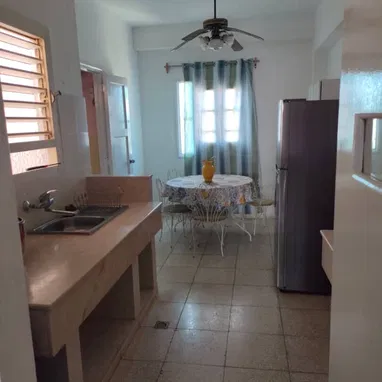 RENTO APTO 3 CUARTOS, 2 BAÑOS, TERRAZA | PLAYA (31 y 42) | ALQUILER LINEAL GARANTIZADO | AMUEBLADO | LUZ/VENTILACIÓN - Img 120064784