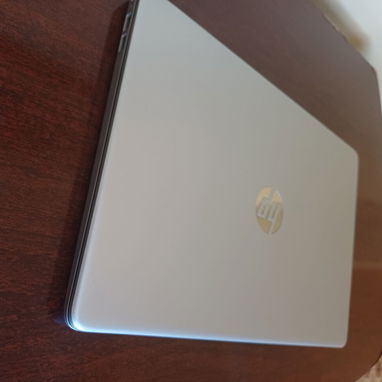 Venta Laptop HP Pavilion - 3/4