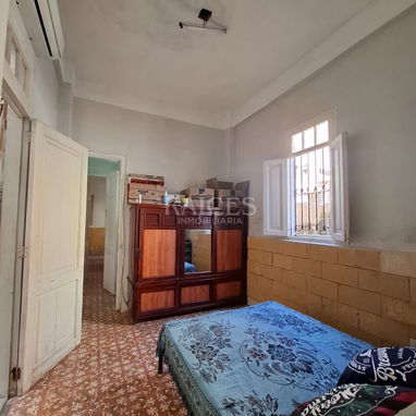 ¡Opotunidad de Inversión! Apartamento Capitalista en el Vedado cercano a la Embajada de EEUU - $36 000 USD - 6/9