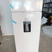 Refrigeradores de diferentes marcas y tamaños - Img 45483651