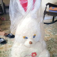 Conejo blanco de peluche grande. - Img 56362411