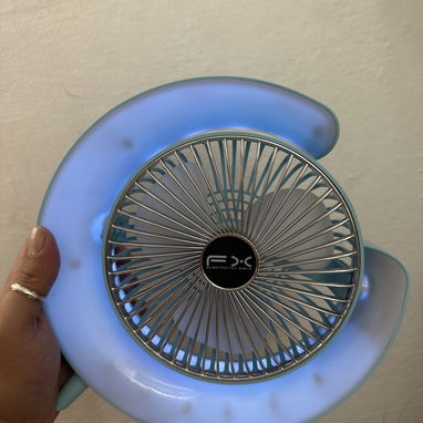 Ventilador de batería, con lámpara luna, excelente y económico, - Img 116310287