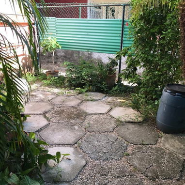 ¡Oportunidad única de compra en Marianao! 🏡✨ - Img 121153735