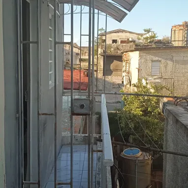 *#134 Luyano*  *Diez de Octubre.*  _Ref.: Hospital Miguel Enriquez_   *Apartamento semi - interior en alto 9000usd - Img 121285500