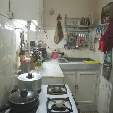 vendo casa en bajo puerta calle en centro Habana lealtad y condesa - 8/10