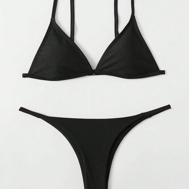 Bikinis lindos y a la moda en fama - 8/10