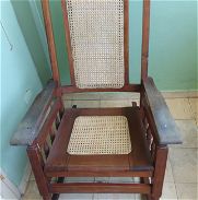 Vendo sillón buena madera - Img 45941899