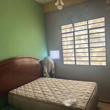 Apartamento interior de tres habitaciones - Img 111833297