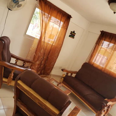 Maravillosa oferta en playa Guanabo! casa de renta con gran capacidad! - Img 109320855