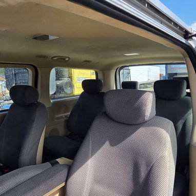 Hyundai H1 GRIS – $220 USD/día - 2/3