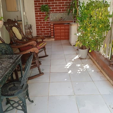 Vendo casa 2 niveles en Atabey, Playa. Placa libre, cisterna propia - 3/6