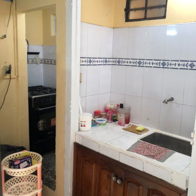 SE VENDE APTICO PEQUEÑO EN CENTRO HABANA (SOTERRADO) - 9/10