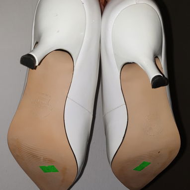 Zapatos puntilla blancos corte salon - Img 111527404
