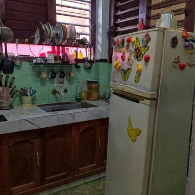 Se vende casa amplia - Img 120940991