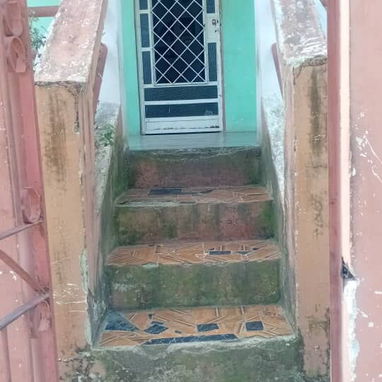 🏠 Casa en venta EN MANTILLA— Portal puerta calle — 18,000 USD (ajustable) - Img 121384772