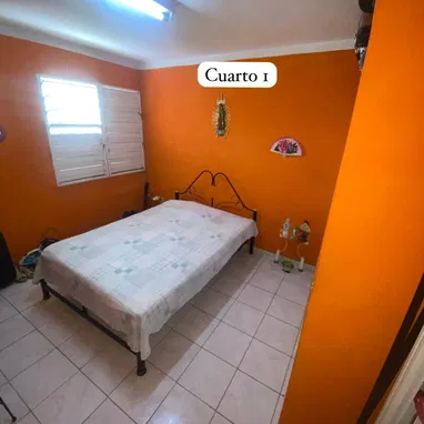 VENDO APARTAMENTO EN EL VEDADO !!!! Primer piso escaleras amplias y cómodas para subirlas - 2/6