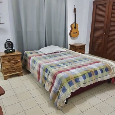 Renta lineal con Ecoflow, garage y wifi | Apartamento de renta por tiempo indefinido en La Habana - Img 121862098