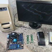 Combo de Piezas PC: Placa ASUS + GPU + Chasis + Monitor (Repuesto) - Img 55245835