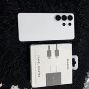 SAMSUNG S26 ULTRA RECÍEN TRAÍDO ACCESORIOS: FORRO A SU PREFERENCIA, CARGADOR Y MICA Pantalla 6.9", 1440 x 3120 pixels - Img 55213747