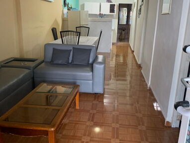 Renta de Casa en Guanabo con Piscina, 3 cuartos climatizados y todas las comodidades - Img 61817651
