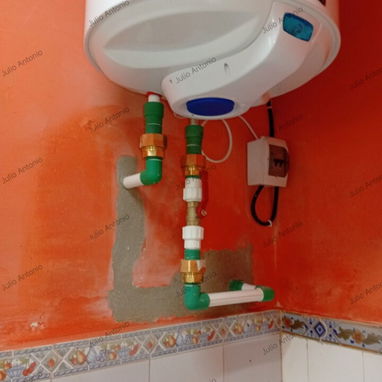 Instalación de calentador eléctrico. Plomero en la habana, plomero de cobre, piezas de cobre para agua. Móvil 55372513 - Img 126421499