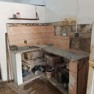 *146🏡Venta de casa Puerta de Calle en Párraga [ techo ligero ]*  🗺*Ref. : La casa Sánchez*  🚘*Hay un patio delante en - 5/7