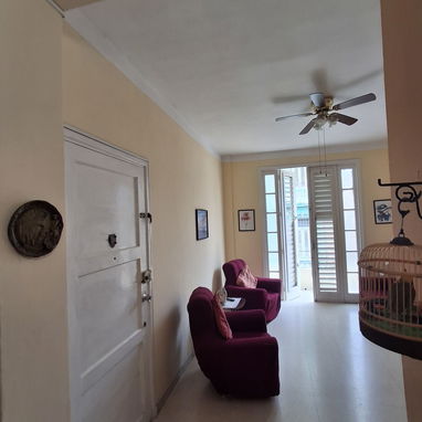 Se vende apartamemto cerca de Prado y la Embajada de España - 4/10