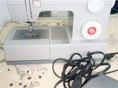 Máquina de coser nueva - Img 67107133