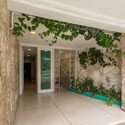 Hermoso apartamento de 2 recámaras y 2 baños disponible para la venta. - Img 56376625