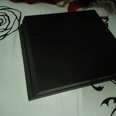 Vendo ps4 13.02 con dos mandos en 140 usd - Img 120981275