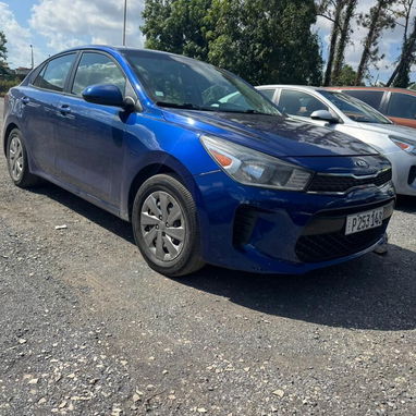 Vendo o negocio Kia rio del 2019 carrito bueno - Img 93163760
