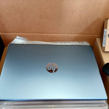 Codelaptop oferta esta 💻 HP Laptop  15-fd0086wm  🤩 Una laptop estéticamente hermosa. Lee y reserva la tuya. - Img 121419698