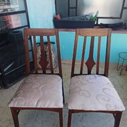 Sillas de madera. - Img 57303393