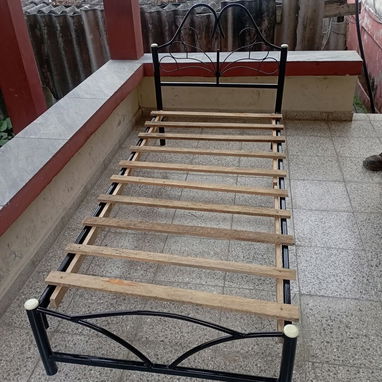 Camas de tubo listas para entregar - 2/7