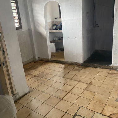 Vendo casa en marianao a media cuadra de 51 - 7/10