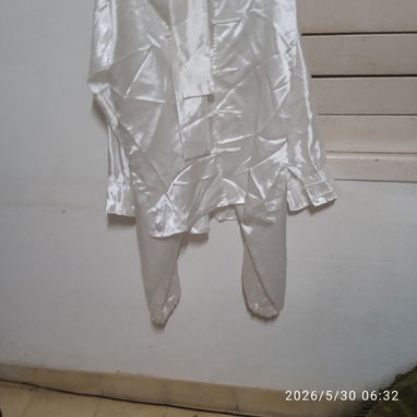 Se vende traje blanco para practicar taichi vivo en el vedado cerca del parque Jon lennon - Img 123229011